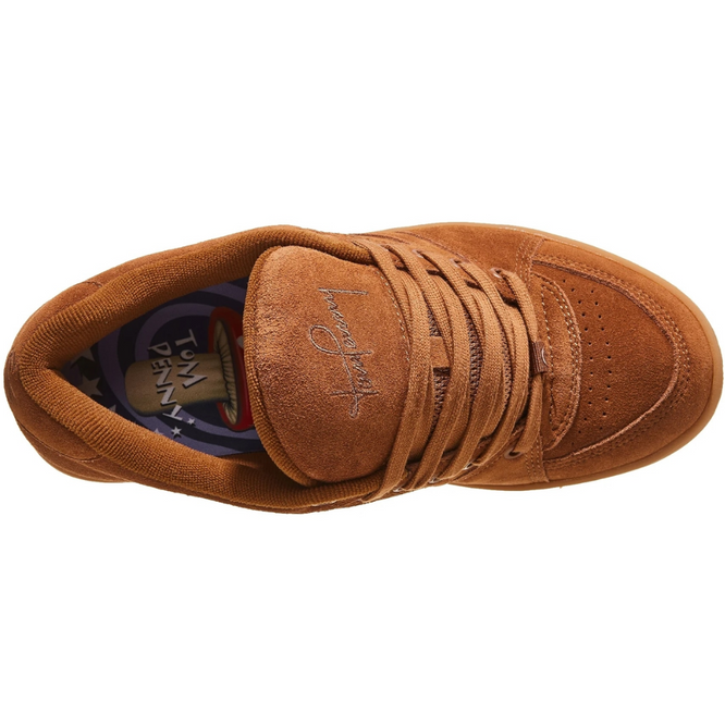 Accel x Penny Brown/Gum